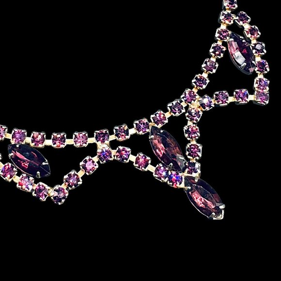 Vintage Necklace Choker and Clip-on Earrings Purple Rhinestones Set - Picture 3 of 14